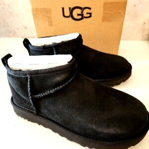 New UGG Classic Ultra Mini Ankle Boot Women's Size US 6 Black 1116109